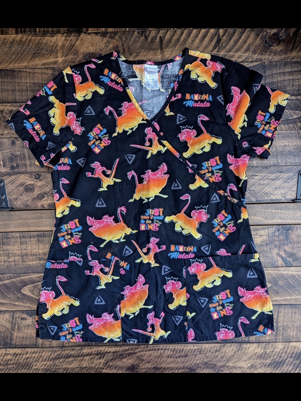 Disney Women Small Scrub Top Lion King Cant Wait to be King Nurse RN Medical Vet